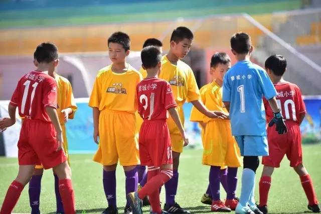 世界杯-姆巴佩1传2射 吉鲁进球 法国3-1淘汰波兰
